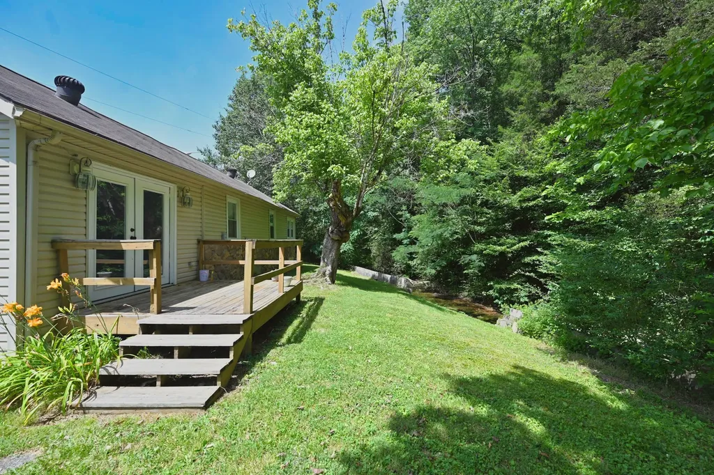 1010 C Smith Street Goodlettsville TN 37072