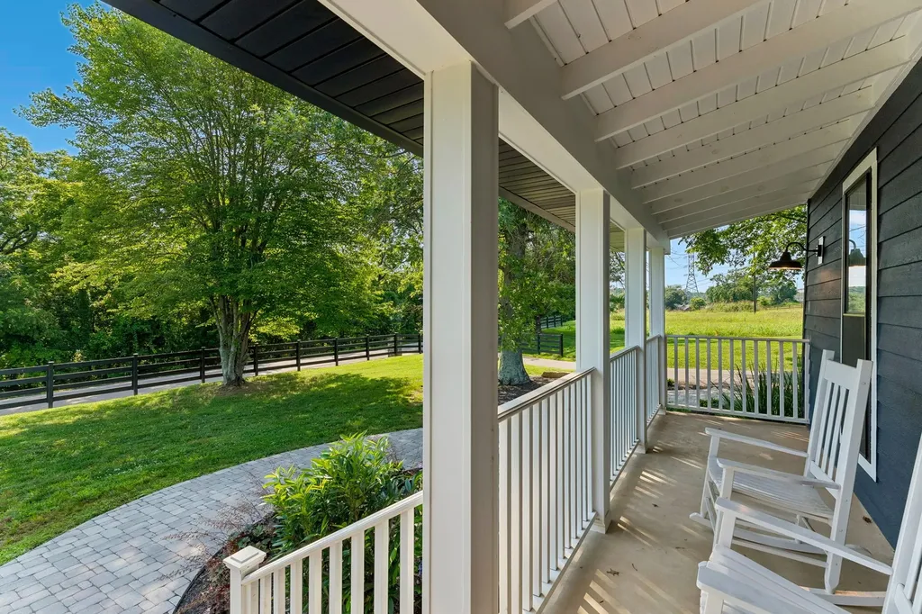787 Theta Pike Columbia TN 38401