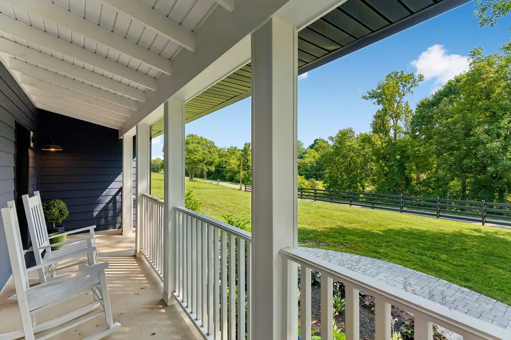 787 Theta Pike Columbia TN 38401