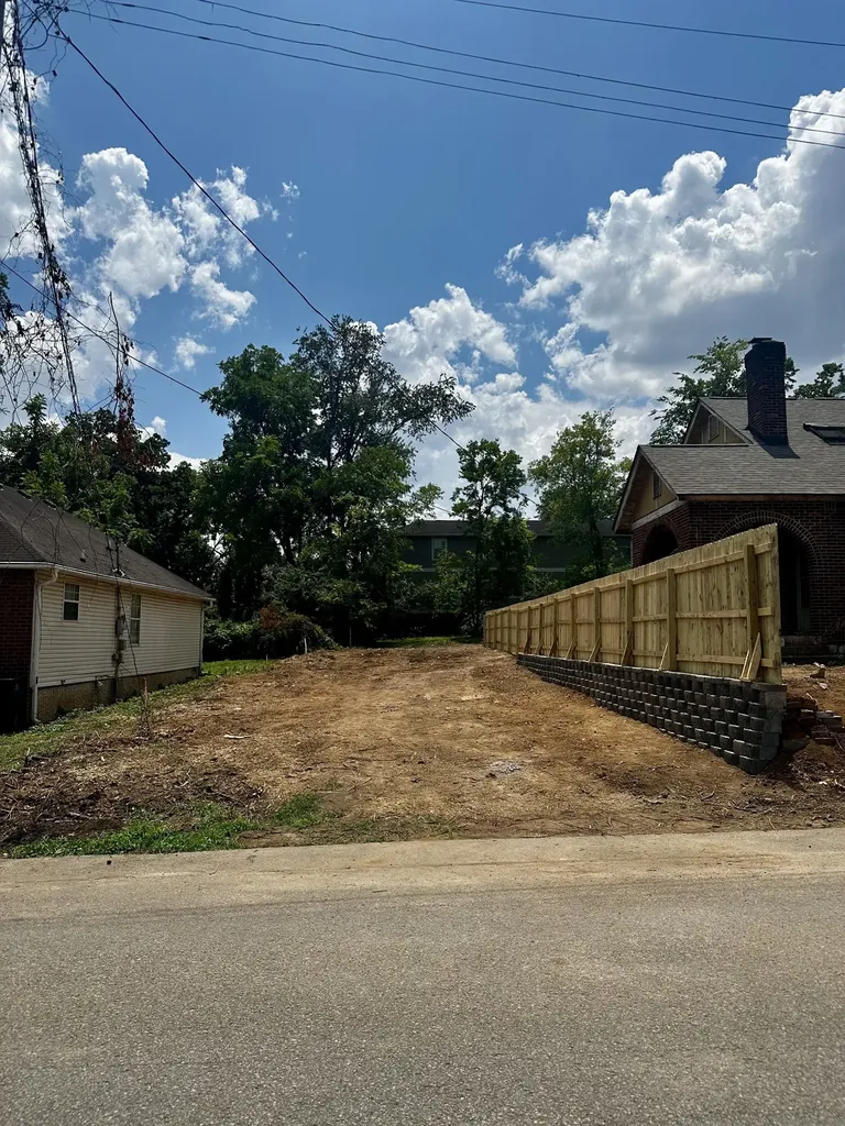 916B Mcclurkan Avenue Nashville TN 37206