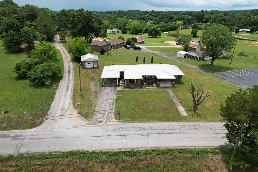 314 Garrison Road Dayton TN 37321