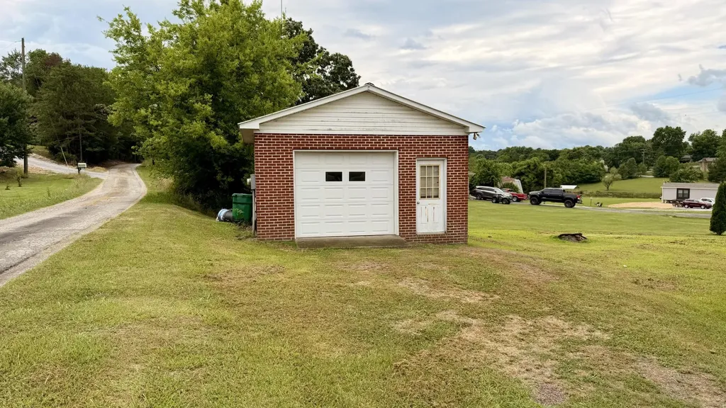 314 Garrison Road Dayton TN 37321