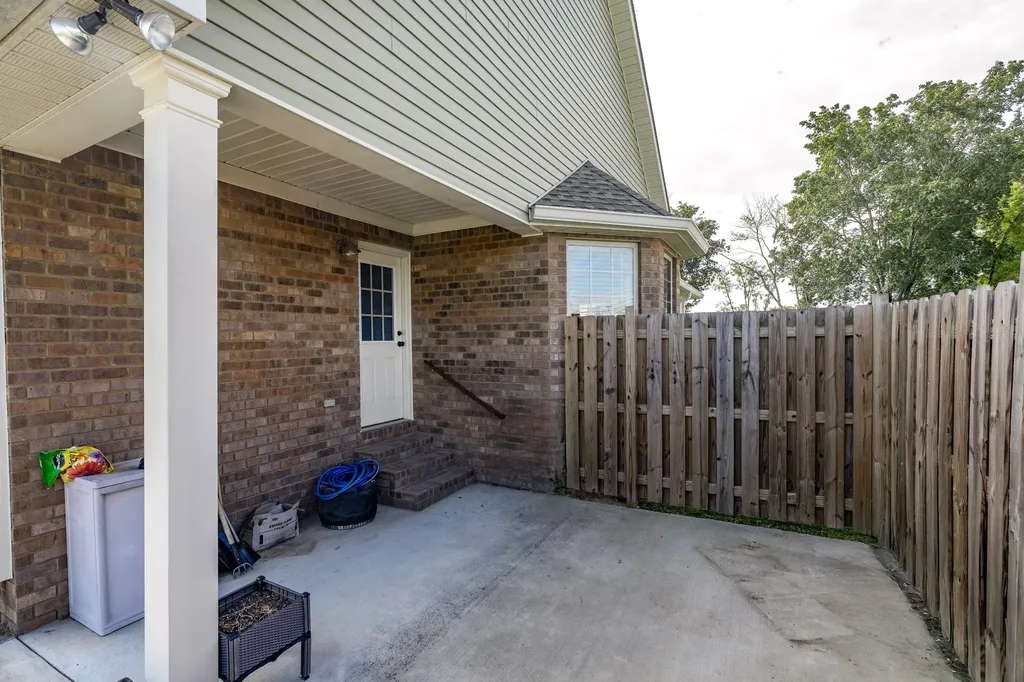 602 7th Street Lawrenceburg TN 38464