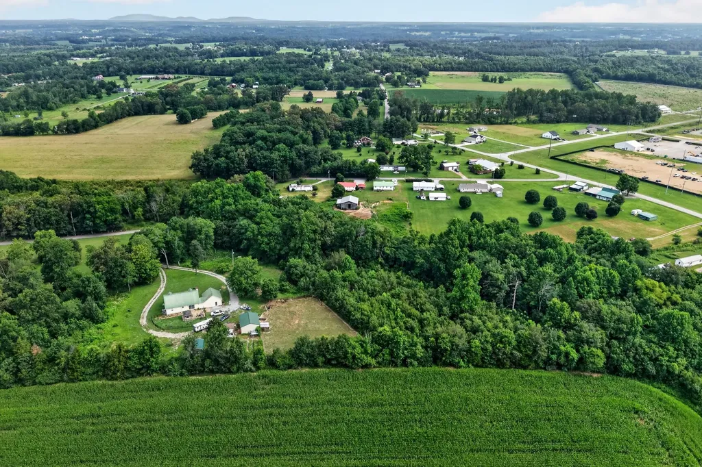109 Brown Road Morrison TN 37357