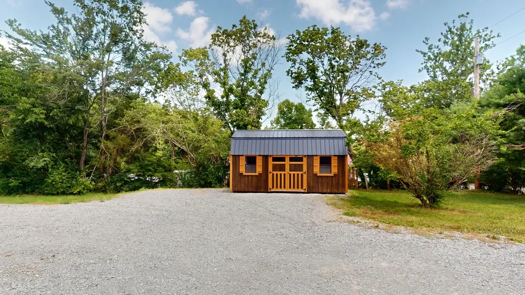 9464 Sugar Tree Drive Bon Aqua TN 37025