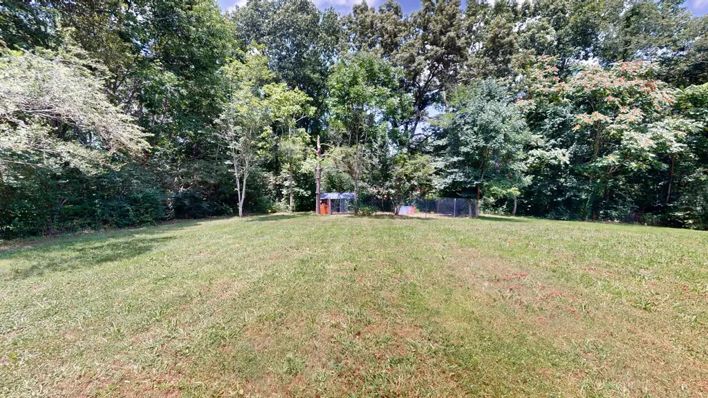 9464 Sugar Tree Drive Bon Aqua TN 37025