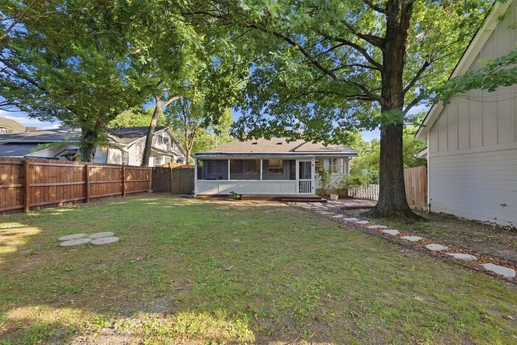 1303 Eastland Avenue Nashville TN 37206