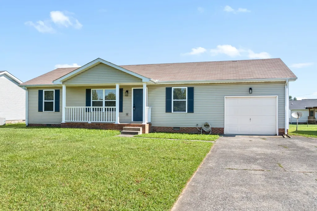 1047 Mcclardy Road Clarksville TN 37042