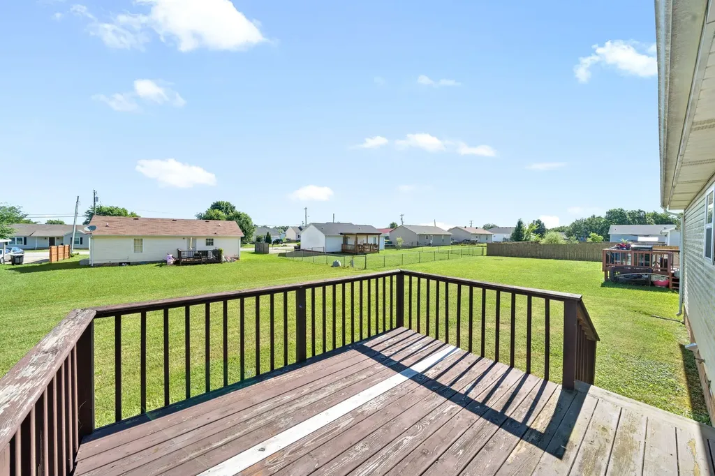 1047 Mcclardy Road Clarksville TN 37042