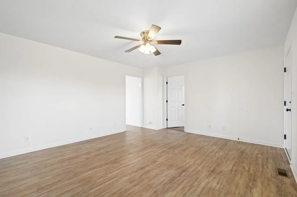 1047 Mcclardy Road Clarksville TN 37042