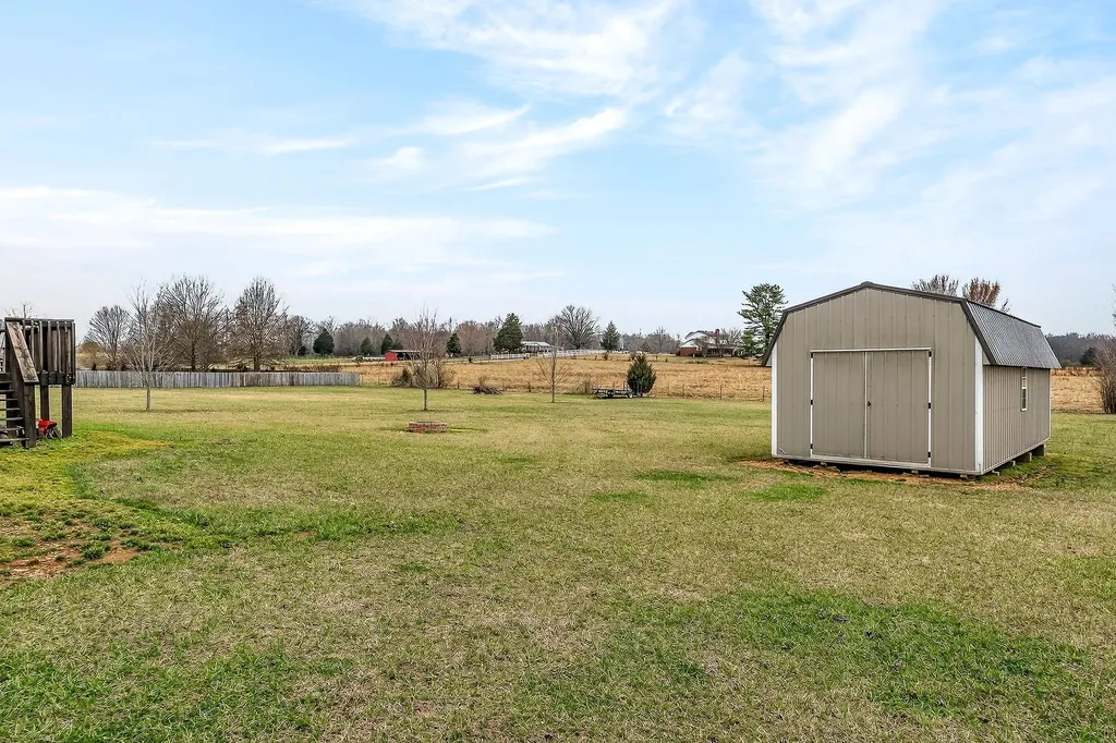 3490 Pigeon Hill Road Mcminnville TN 37110
