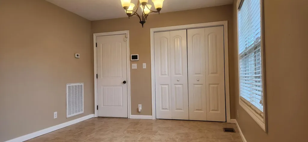 511 Falkland Circle Clarksville TN 37042
