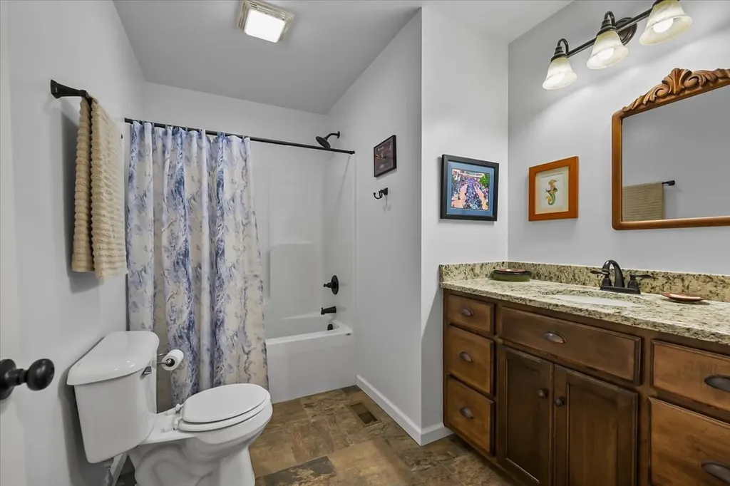 390 Marys Lane Lafayette TN 37083