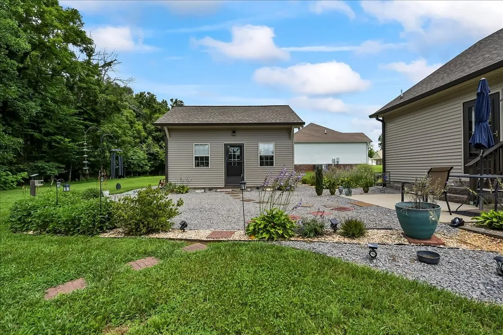 390 Marys Lane Lafayette TN 37083