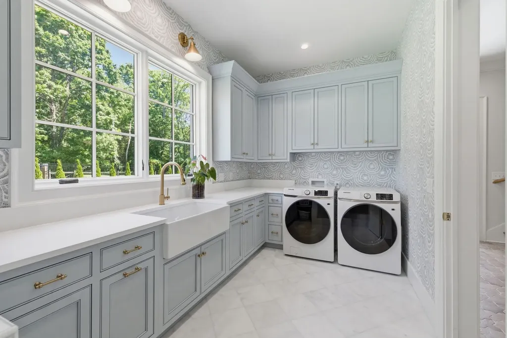 4712 Hazelwood Circle Nashville TN 37220