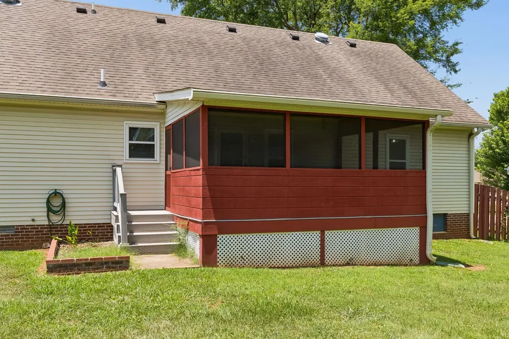 328 Merlin Drive Murfreesboro TN 37127