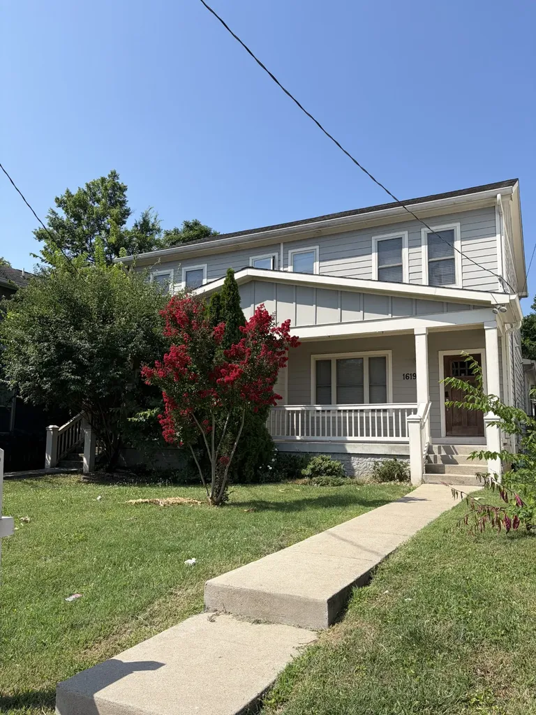 1619B 9th Ave, N Nashville TN 37208