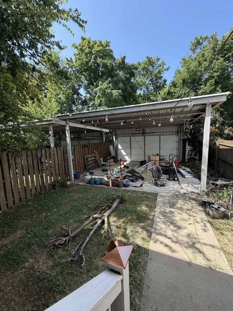 1619B 9th Ave, N Nashville TN 37208