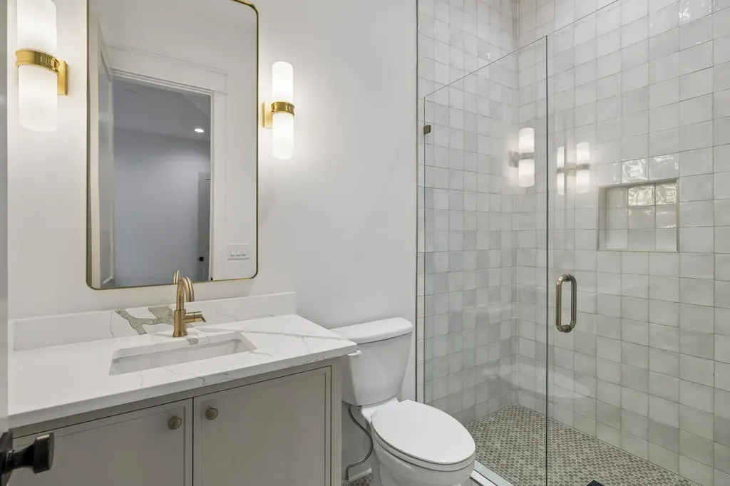 832A Neartop Drive Nashville TN 37205