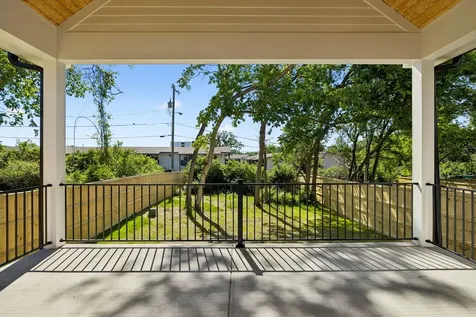 832A Neartop Drive Nashville TN 37205