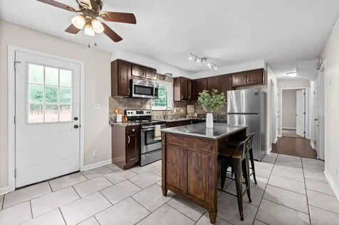 2449 Outlaw Road Woodlawn TN 37191