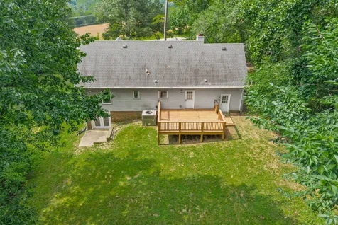 2449 Outlaw Road Woodlawn TN 37191