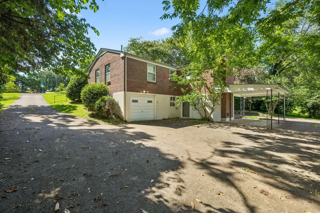 4846 Corning Drive Nashville TN 37211