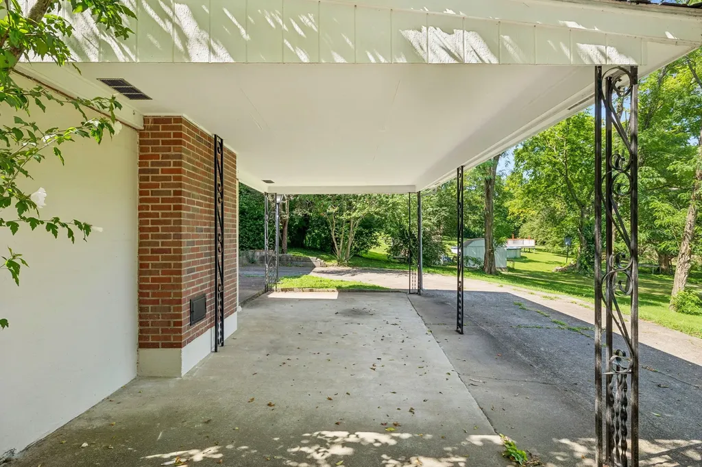 4846 Corning Drive Nashville TN 37211