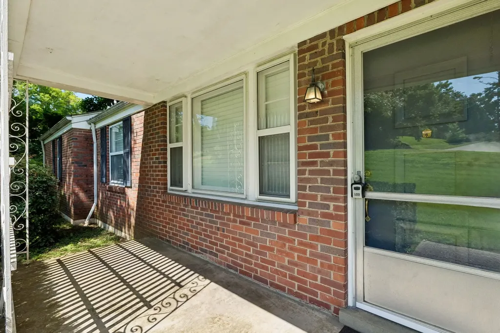 4846 Corning Drive Nashville TN 37211