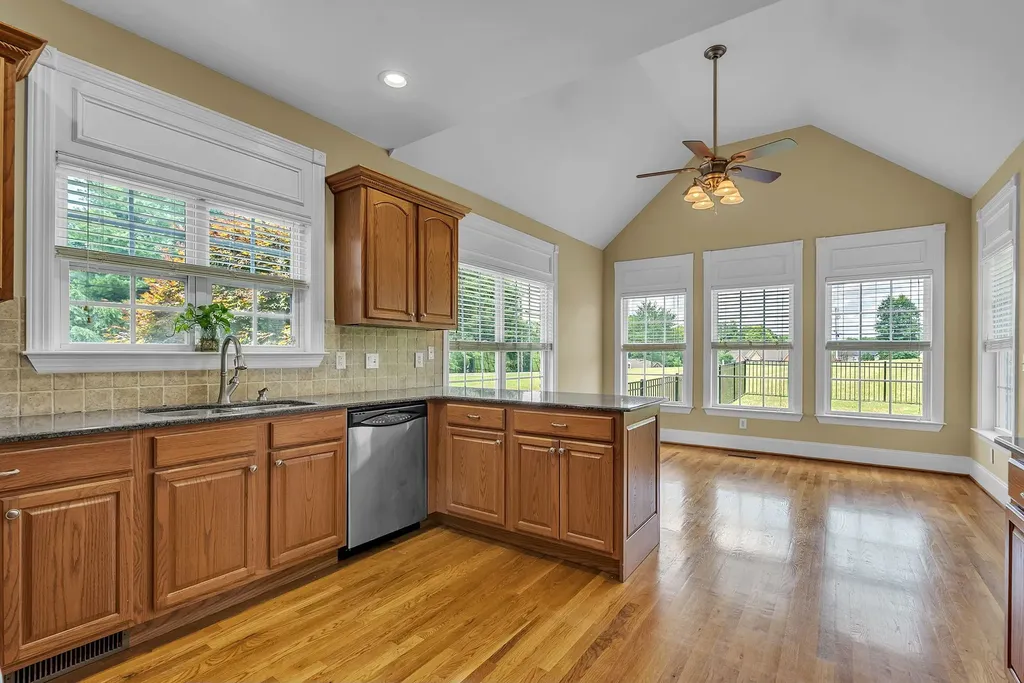 2322 Glennridge Road Columbia TN 38401