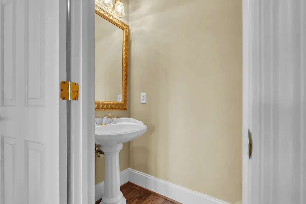 2322 Glennridge Road Columbia TN 38401