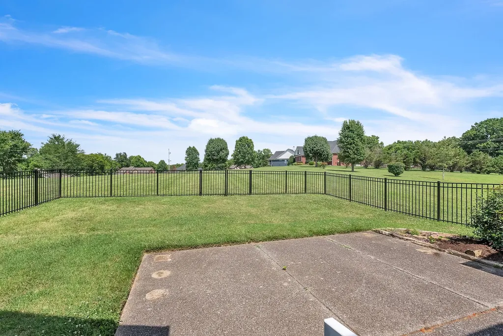 2322 Glennridge Road Columbia TN 38401
