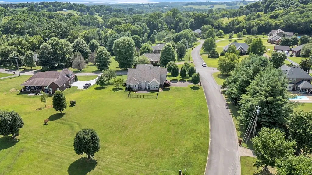 2322 Glennridge Road Columbia TN 38401