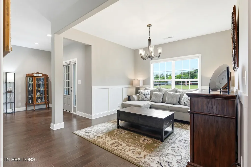 1290 Harrison Road Lenoir City TN 37771
