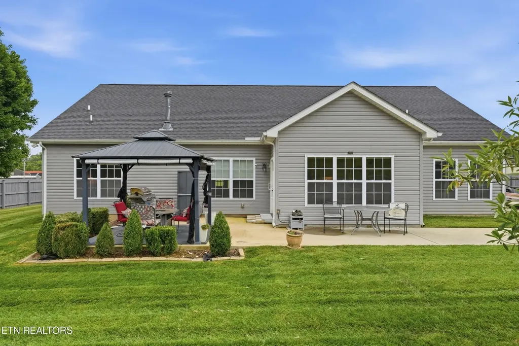 1290 Harrison Road Lenoir City TN 37771
