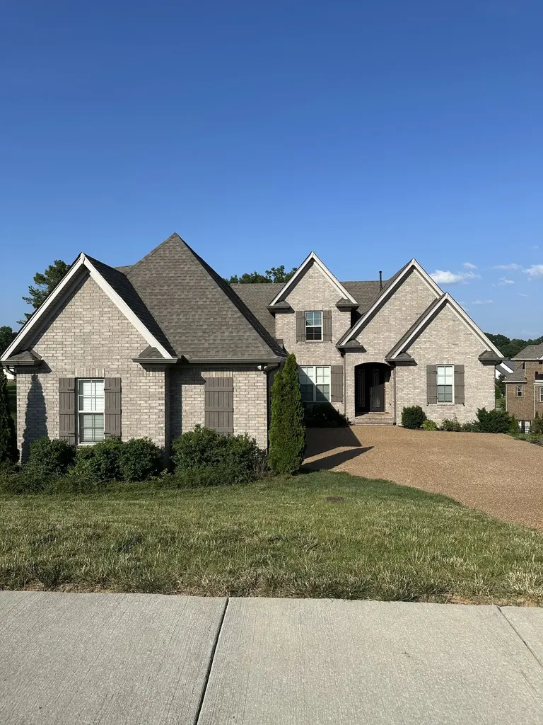1110 Luxborough Drive Hendersonville TN 37075