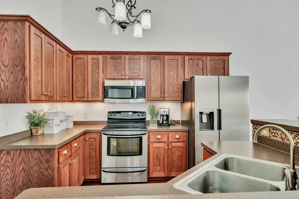 203 Lake Villa Court Dickson TN 37055
