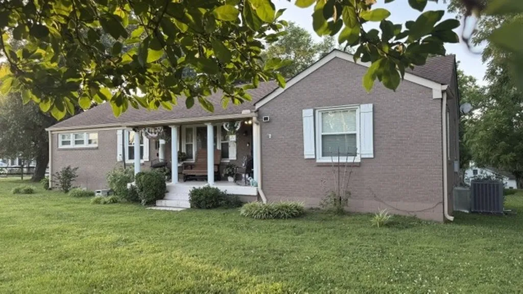 4235 Central Pike Hermitage TN 37076