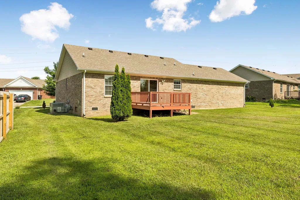 1909 Susan Road Columbia TN 38401