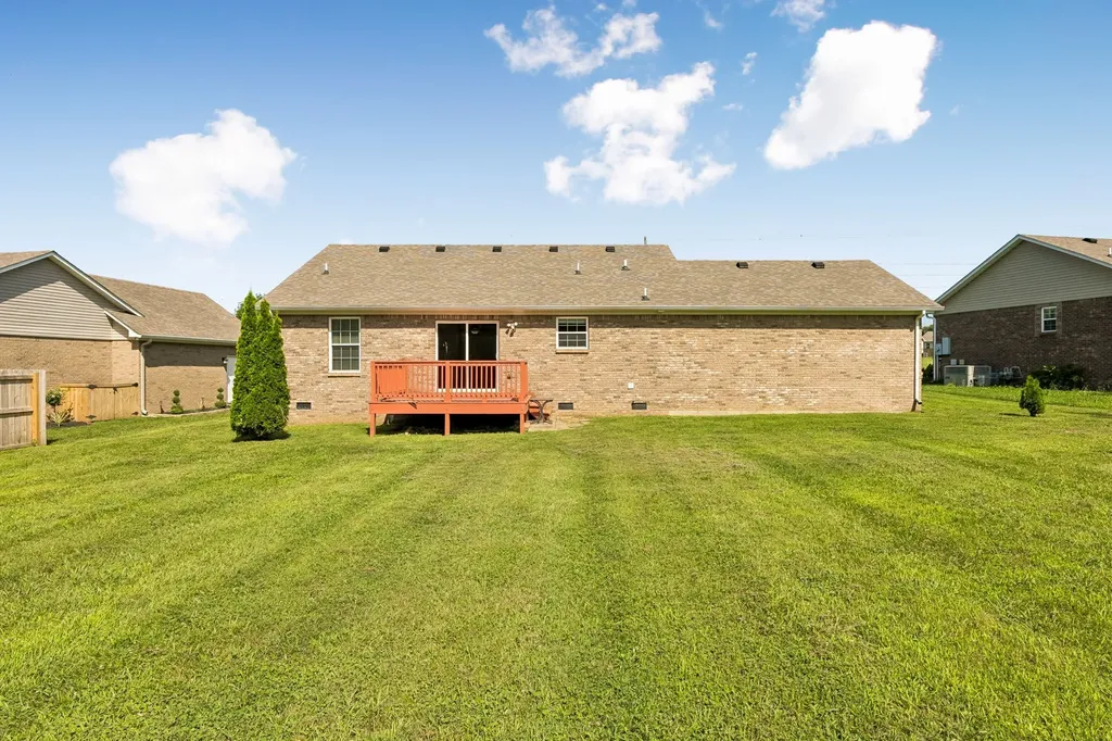 1909 Susan Road Columbia TN 38401