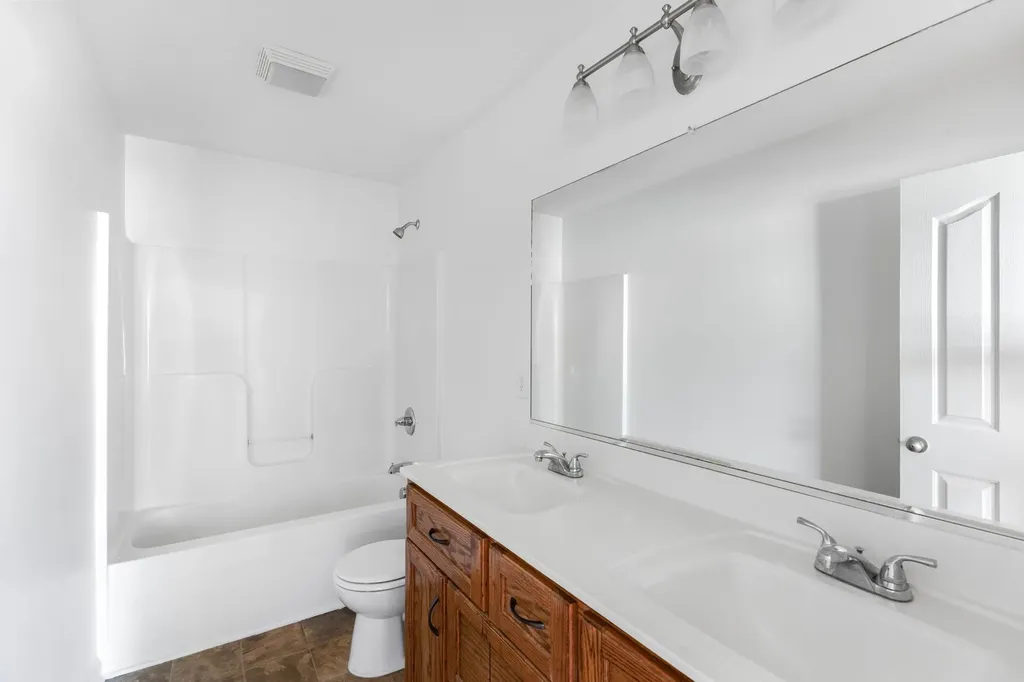 1909 Susan Road Columbia TN 38401
