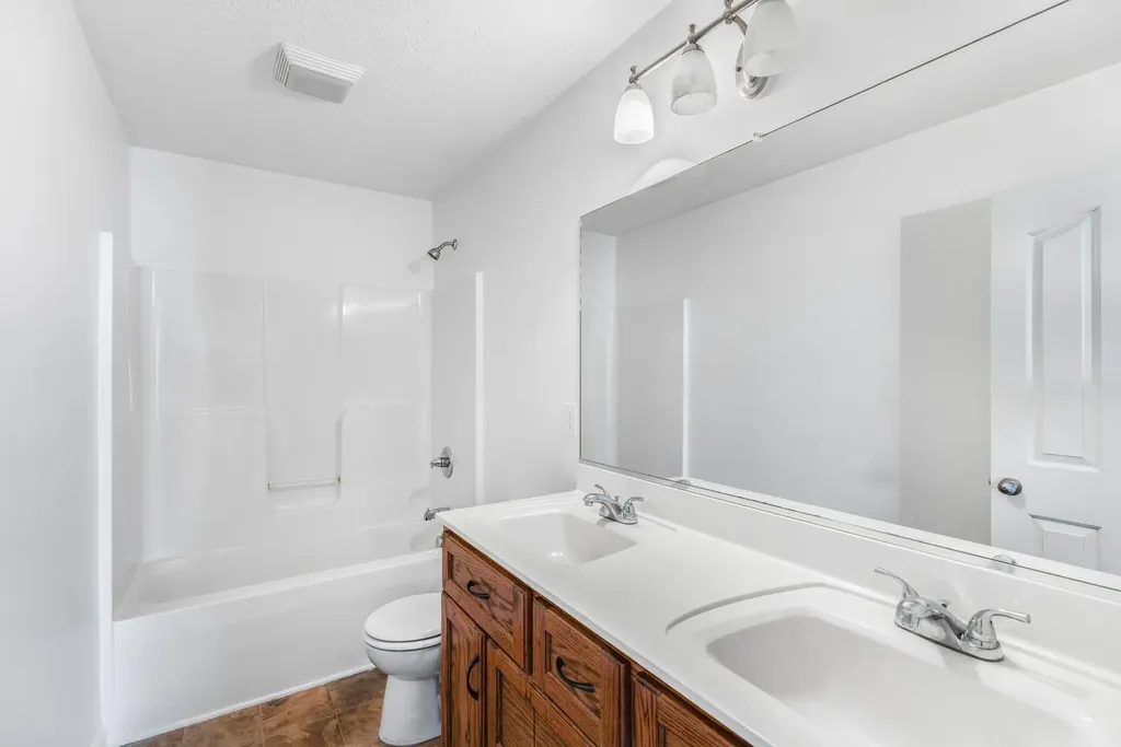 1909 Susan Road Columbia TN 38401
