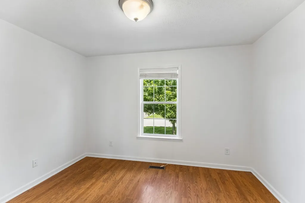 1909 Susan Road Columbia TN 38401