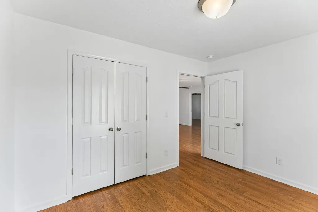 1909 Susan Road Columbia TN 38401