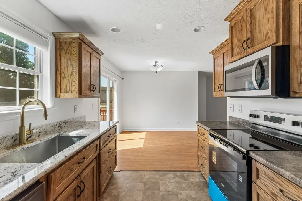 1909 Susan Road Columbia TN 38401