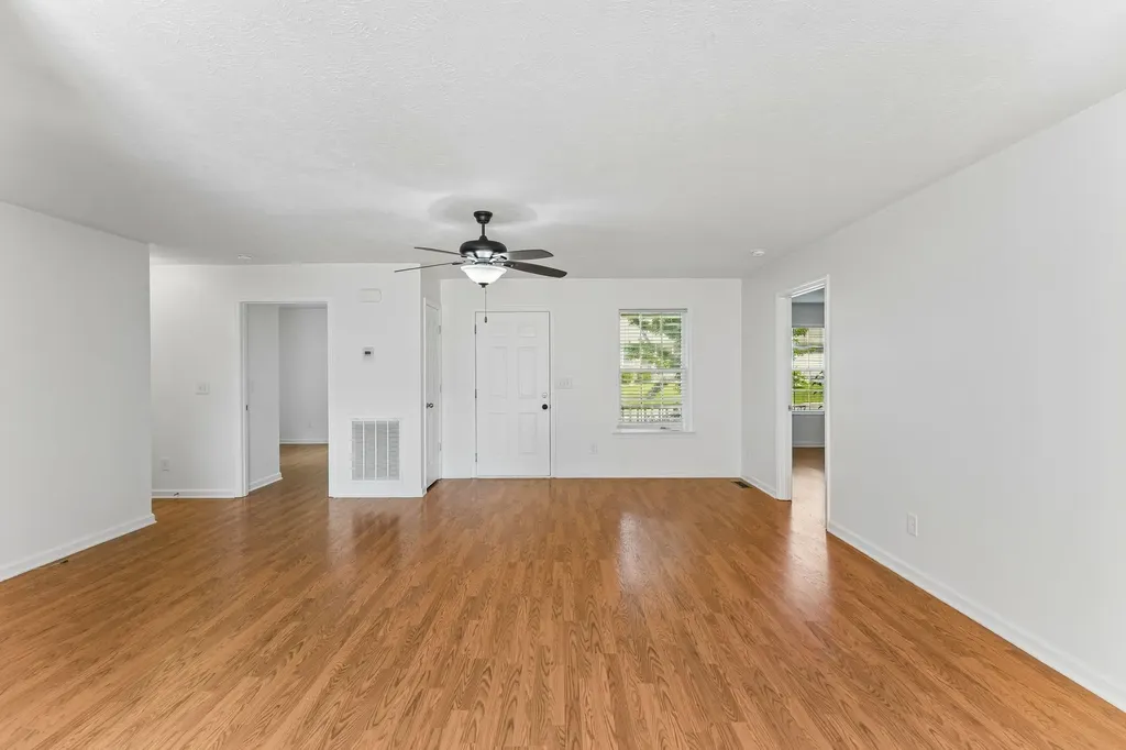 1909 Susan Road Columbia TN 38401