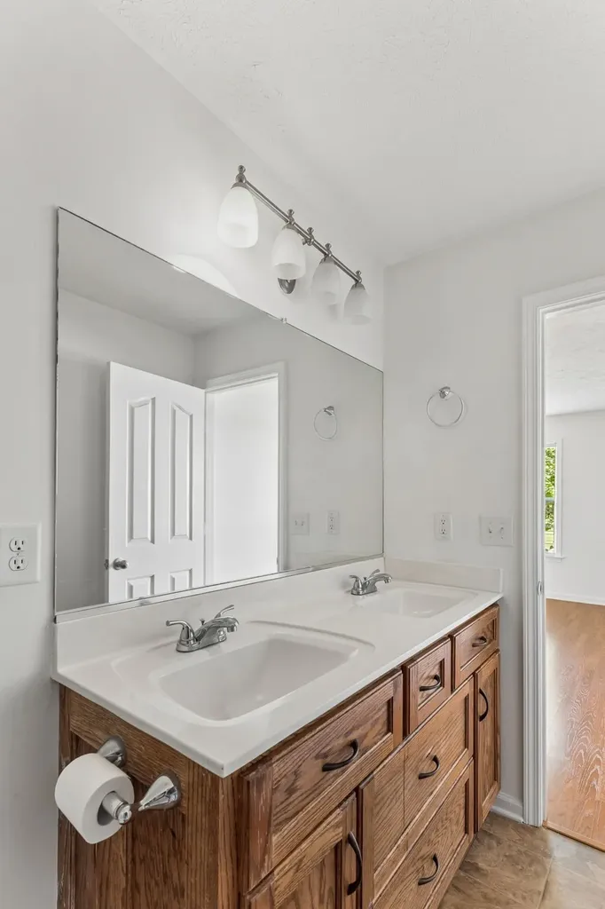 1909 Susan Road Columbia TN 38401