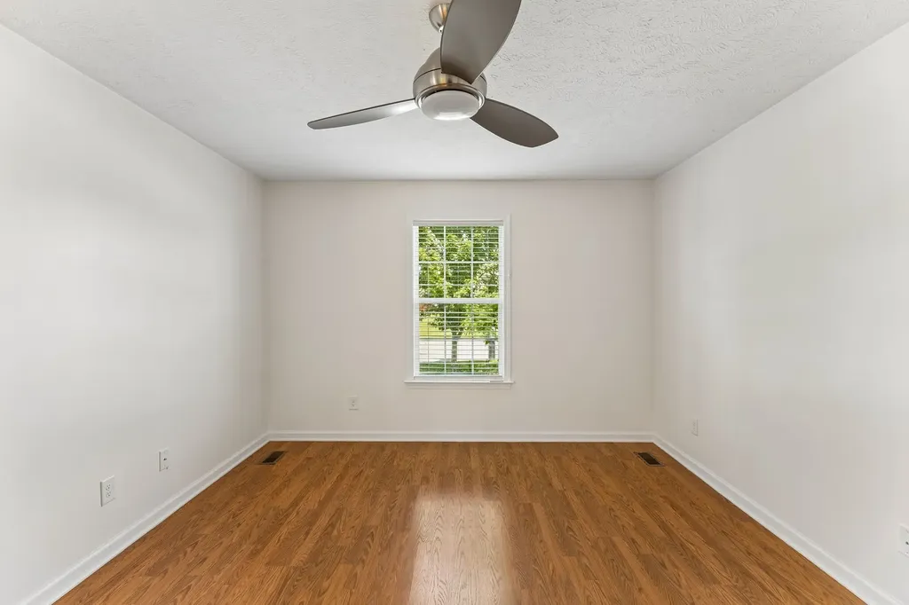 1909 Susan Road Columbia TN 38401