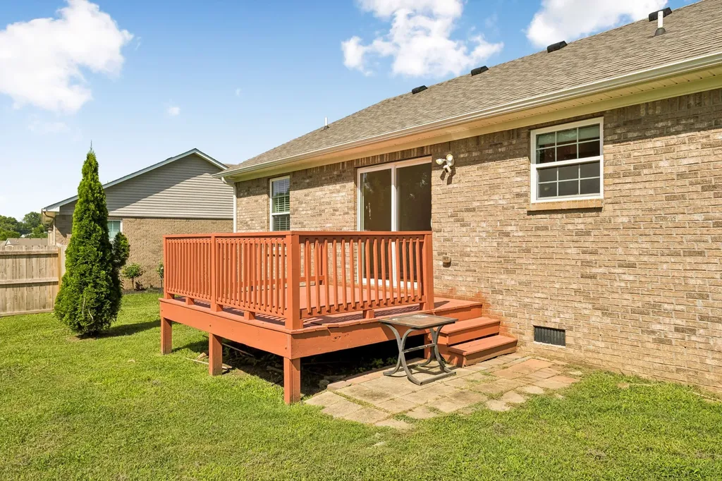 1909 Susan Road Columbia TN 38401