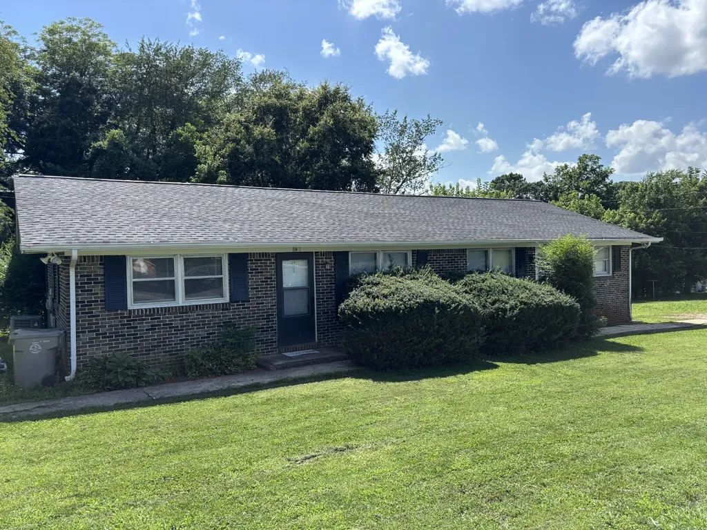 102 Clark Street Estill Springs TN 37330